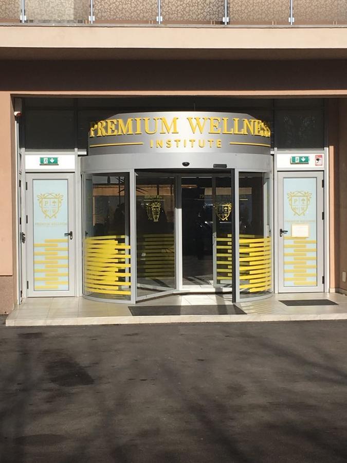 Premium Wellness Institute Hotel Bucareste Exterior foto